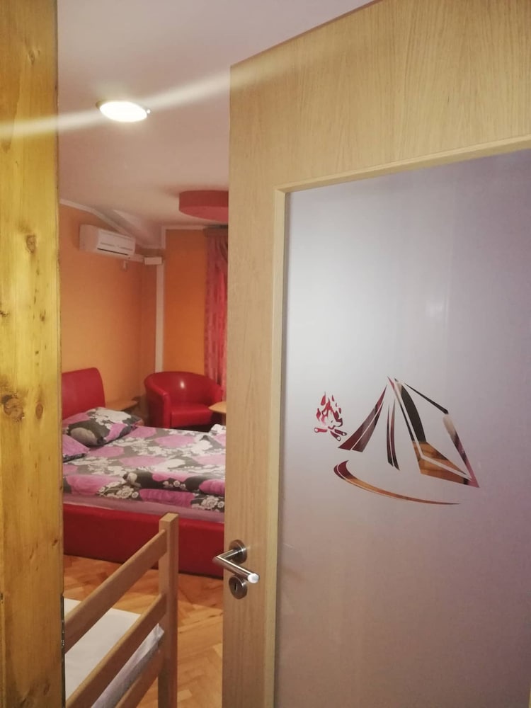 Фото Hotel Džale