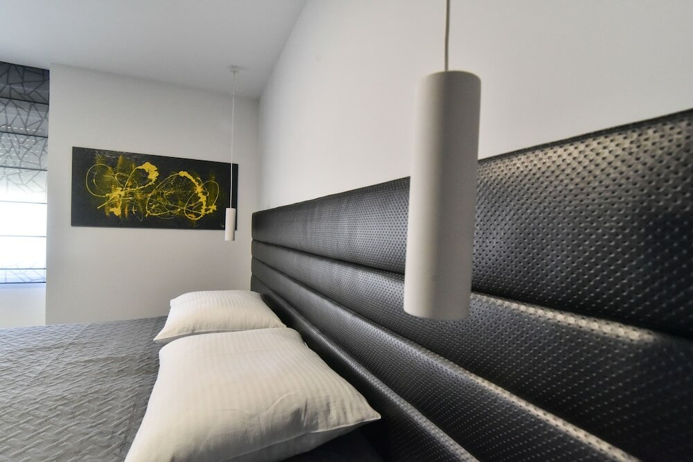 Фото Mono Apartments & Rooms