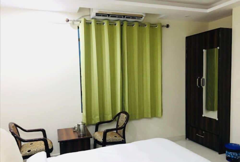 Фото Hotel Himalayan