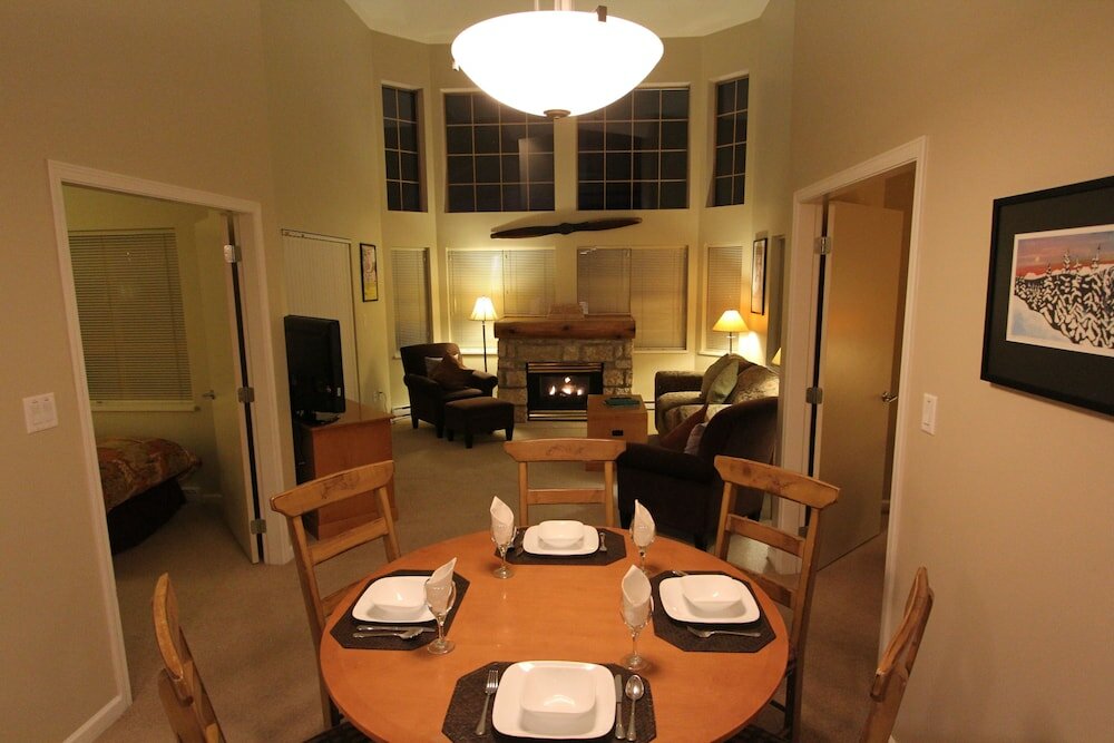 Фото Whistler Blackcomb Vr at Tyndall Stone