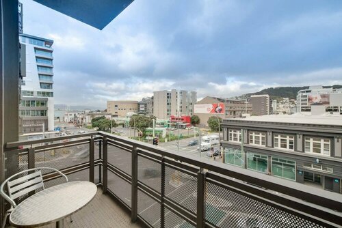 Гостиница Qt Wellington Apartments в Веллингтоне