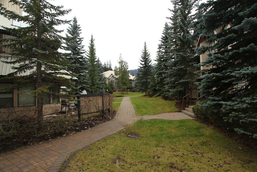 Фото Villas Snowberry by Whistler Retreats