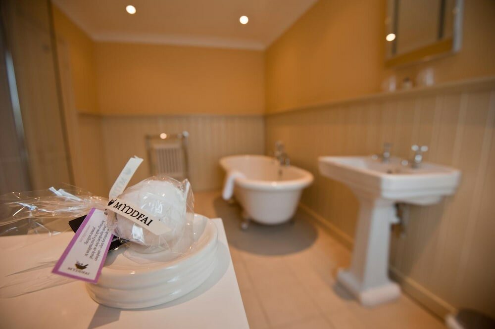 Фото The Castle Hotel