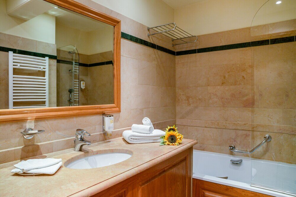 Фото The Originals Résidence, Demeure des Remparts, Provins