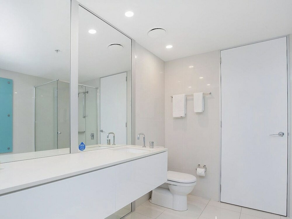 Фото Upmarket Apartment at Beach