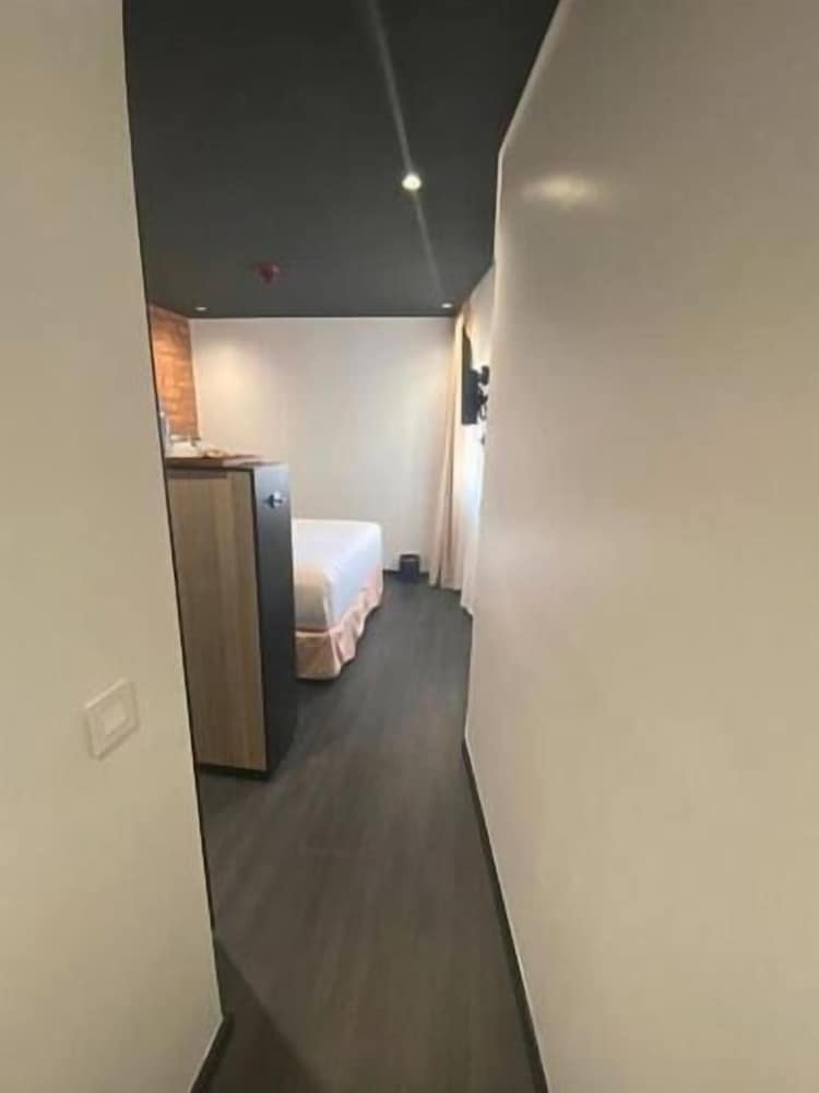 Фото Onomo Hotel