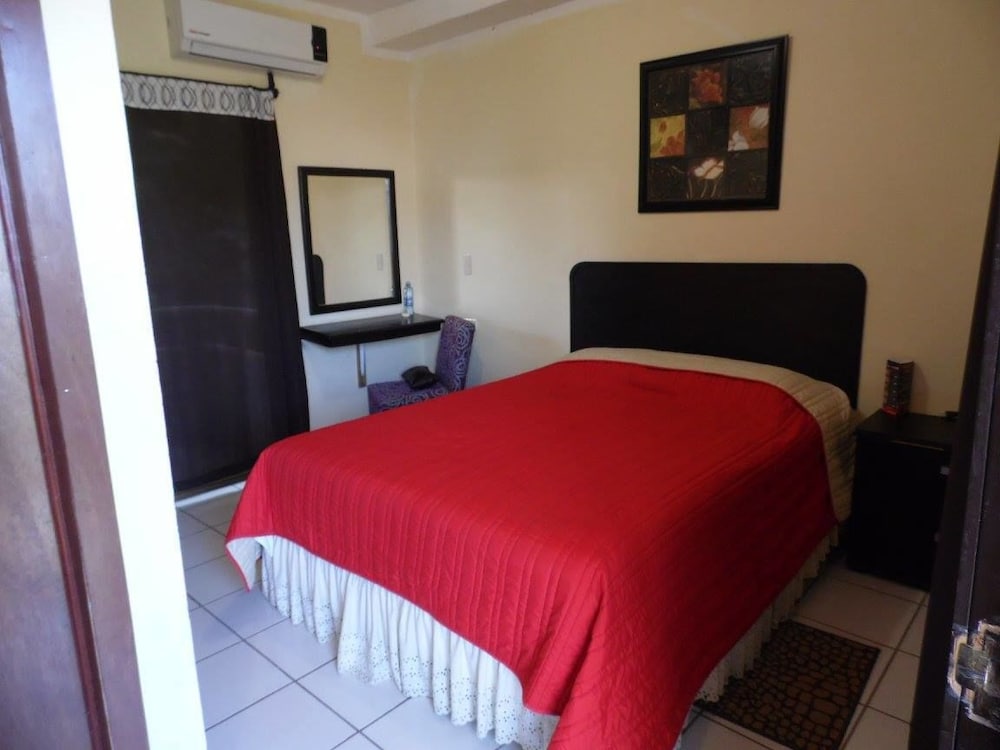 Фото Hotel San Cristobal