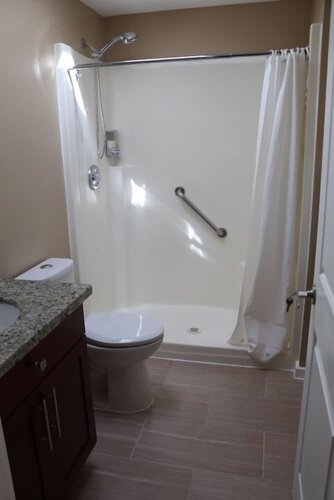 Гостиница Quiet Clean and Comfortable Room в Эдмондсе