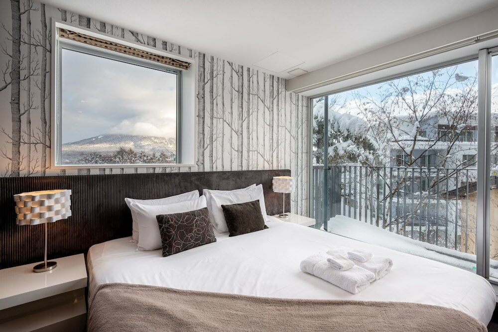 Фото Kira Kira Suites by H2 Life