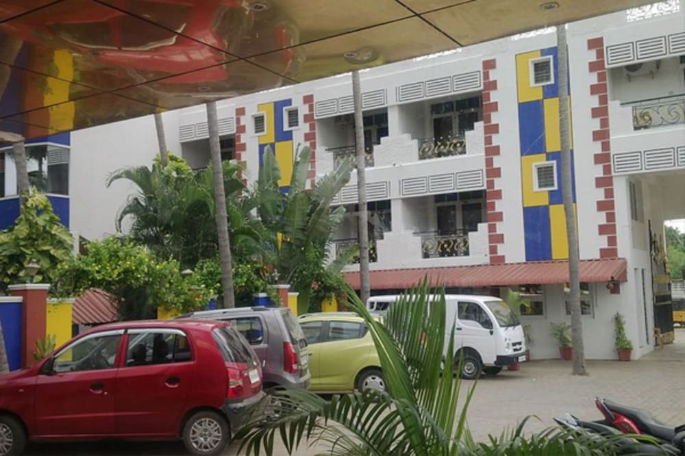 Фото Soorya Beach Resort