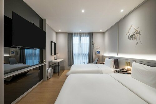Гостиница Brown Dot Hotel Masan в Чханвоне