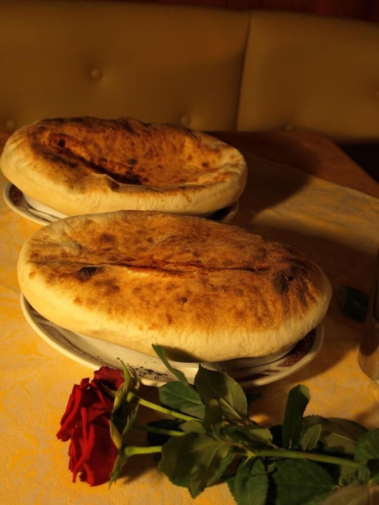 Фото Hotel Karol