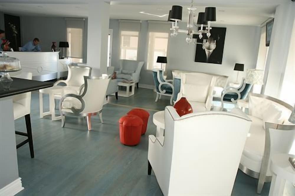 Фото L. A. Sky Boutique Hotel