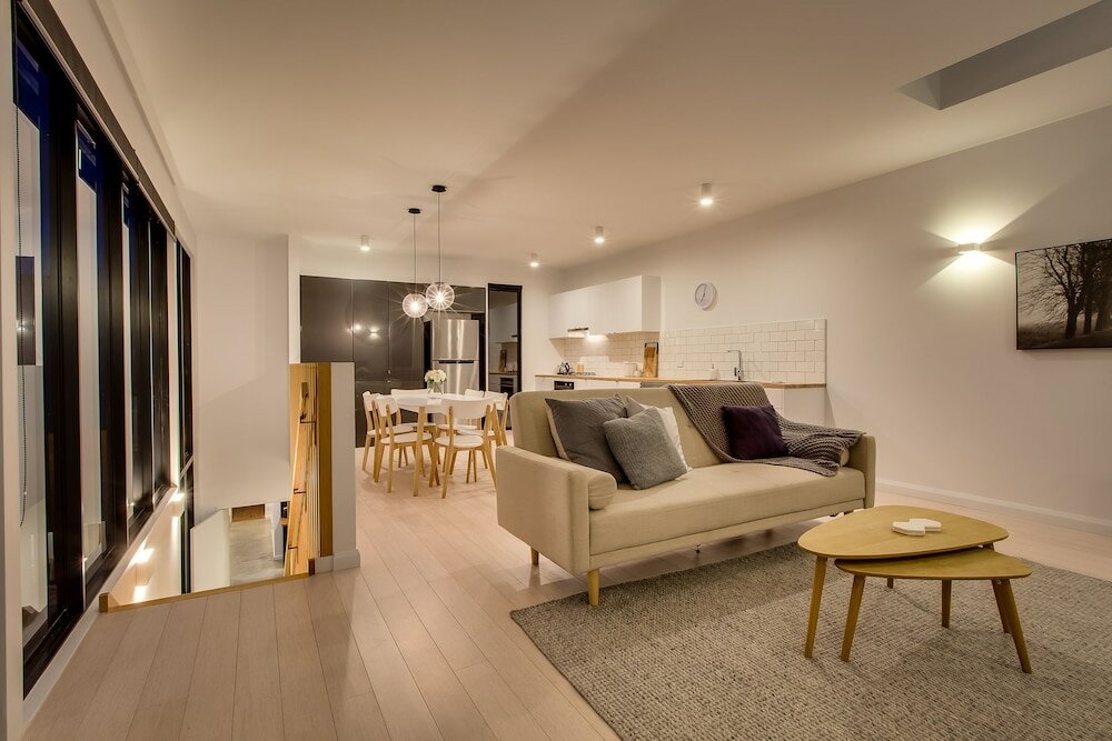 Фото White Room Apartments