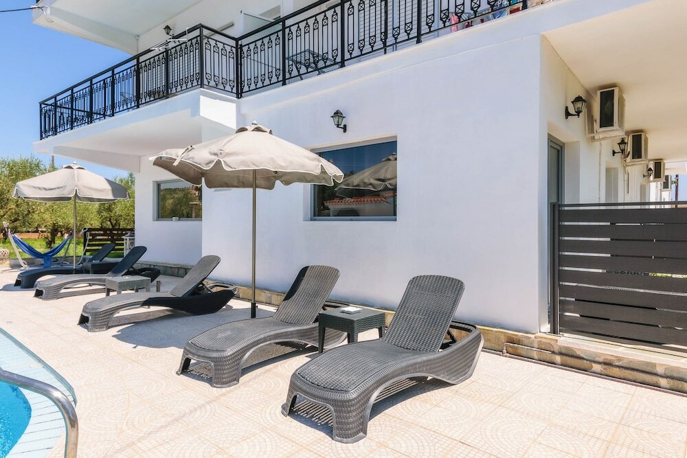 Фото Denise Studios & Apartments