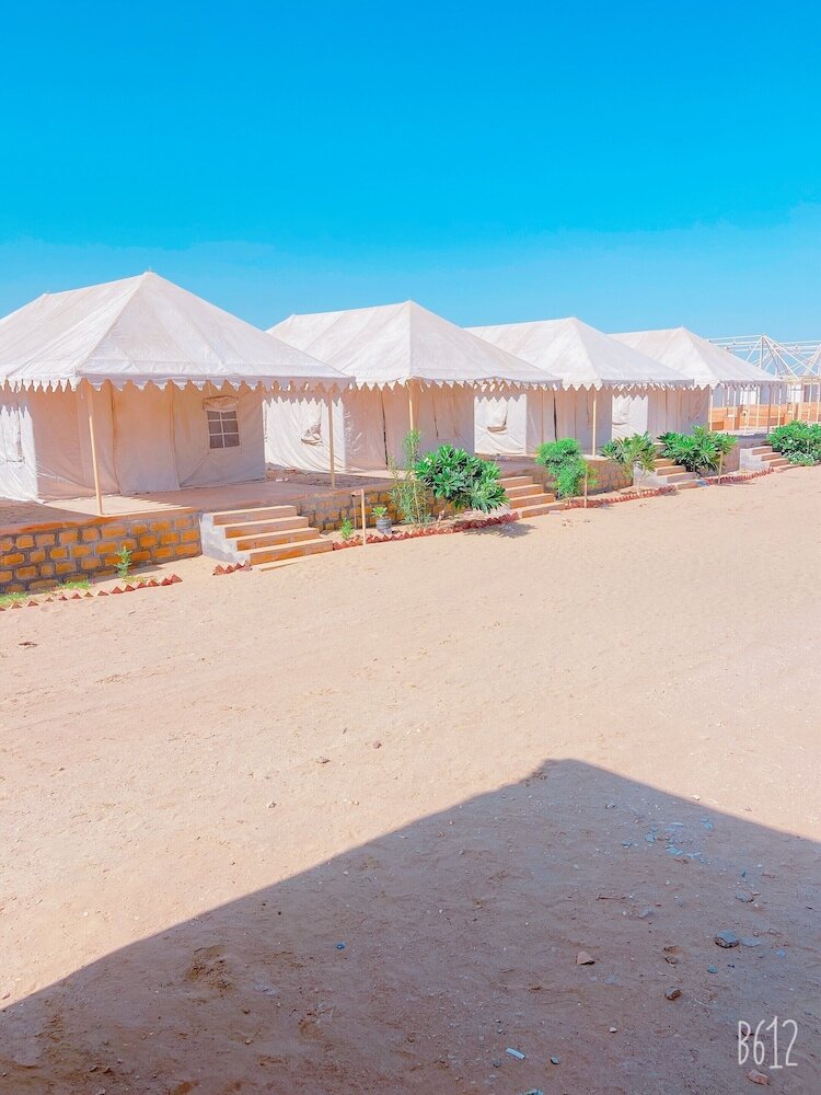 Фото Sunrise Desert Resort