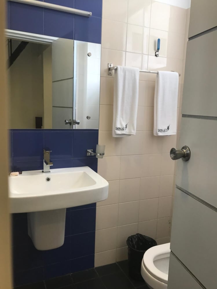 Фото Impala City Hotel and Hostel Kandy 50