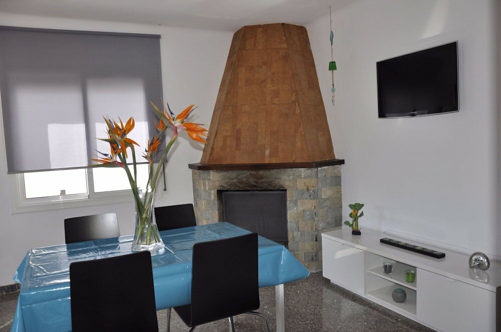 Фото Apartamentos Maniu