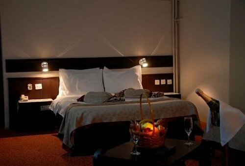 Гостиница Hotel Eken в Бандырме