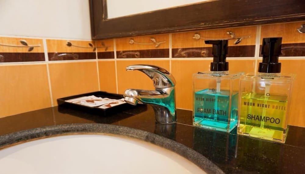 Фото The Moon Night AO nang Hotel