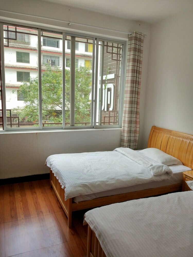 Фото Gestern Inn-English Service