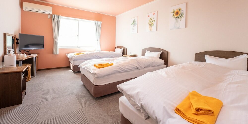 Фото Petit Hotel Southern most