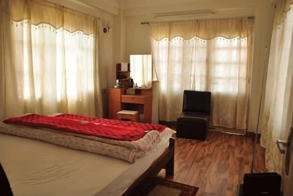 Фото отеля 3