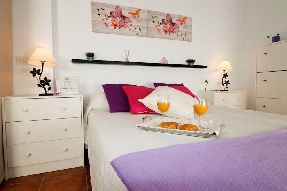 Фото Apartamentos San Francisco by Summerland