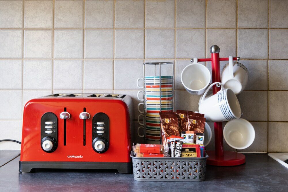 Фото Novelty Suites - Roslin Street