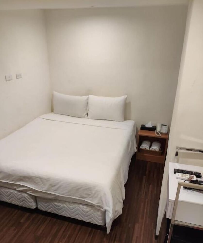 Фото Jhong-Sing Hotel