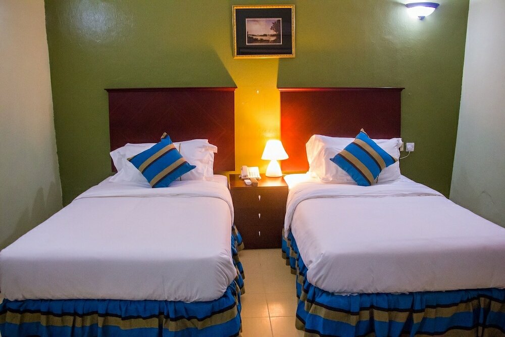 Фото The Palmview Manor Hotel