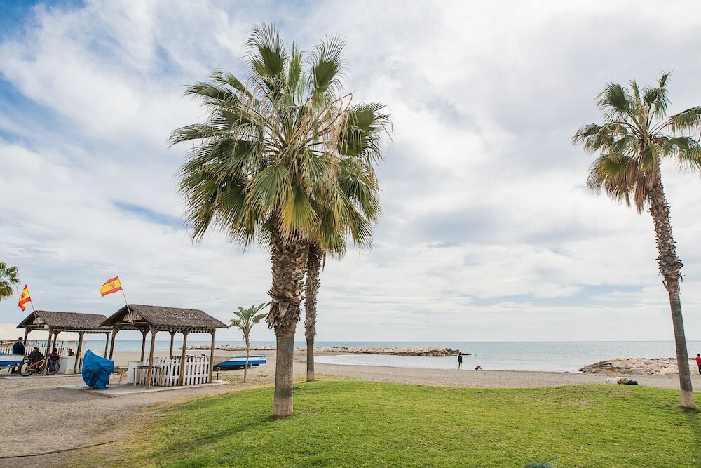 Фото Pedregalejo Beach Apartment 4