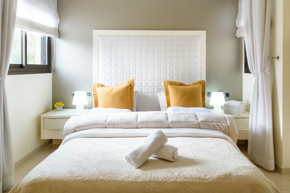 Фото Comfort & Balcony near Beach by FeelHome