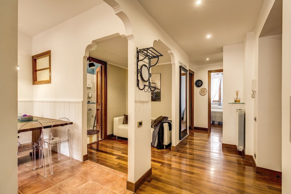 Фото Spanish Steps Miracle Suite