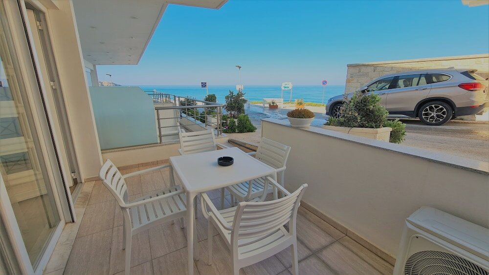 Фото Bella Mare Luxury Apartments