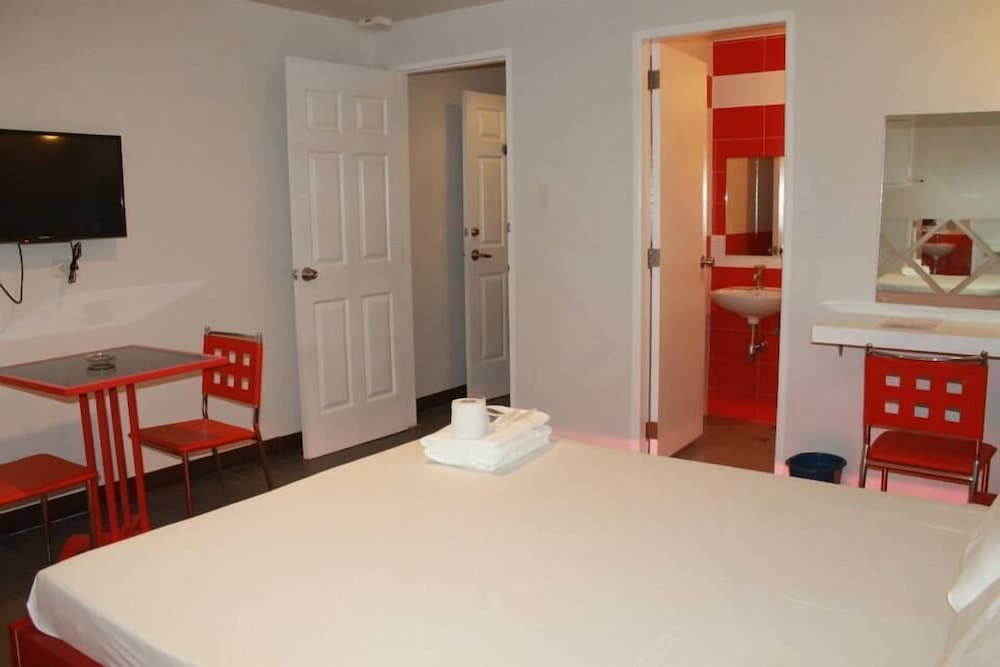 Фото Dianne Gardens Hotel