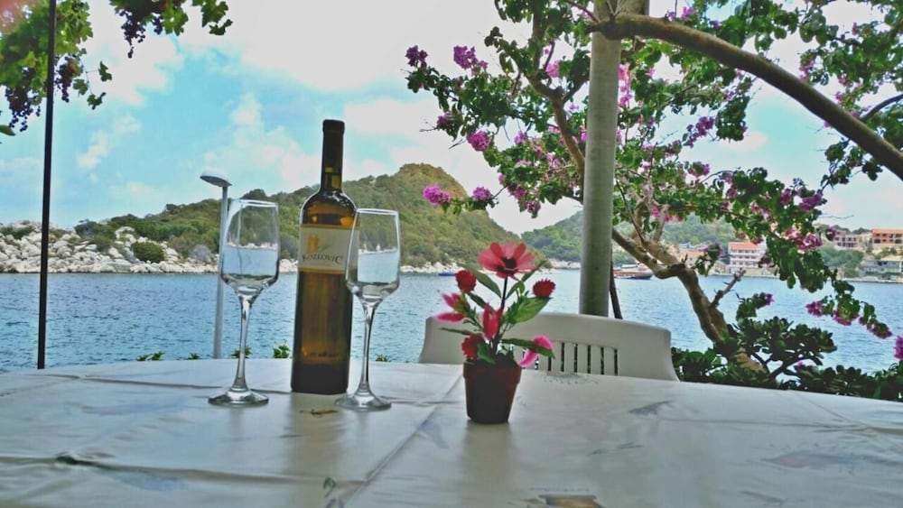 Фото Apartments Marija Lastovo