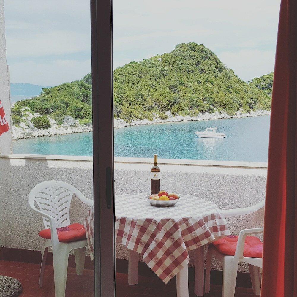 Фото Apartments Marija Lastovo