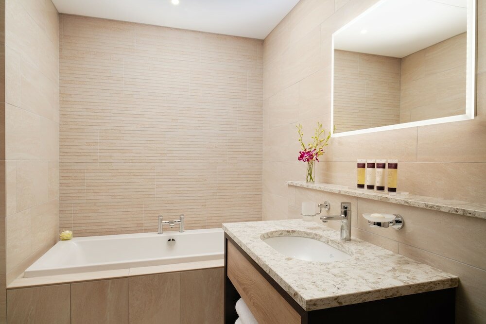 Фото Grand Central Hotel Belfast