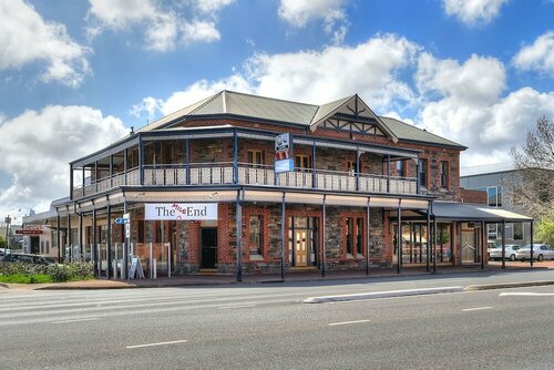 Гостиница The Mile End Hotel в Южной Австралии