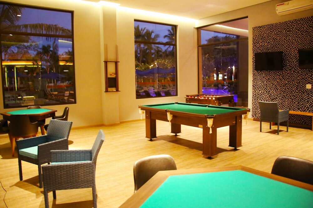 Фото Hot Beach Resort