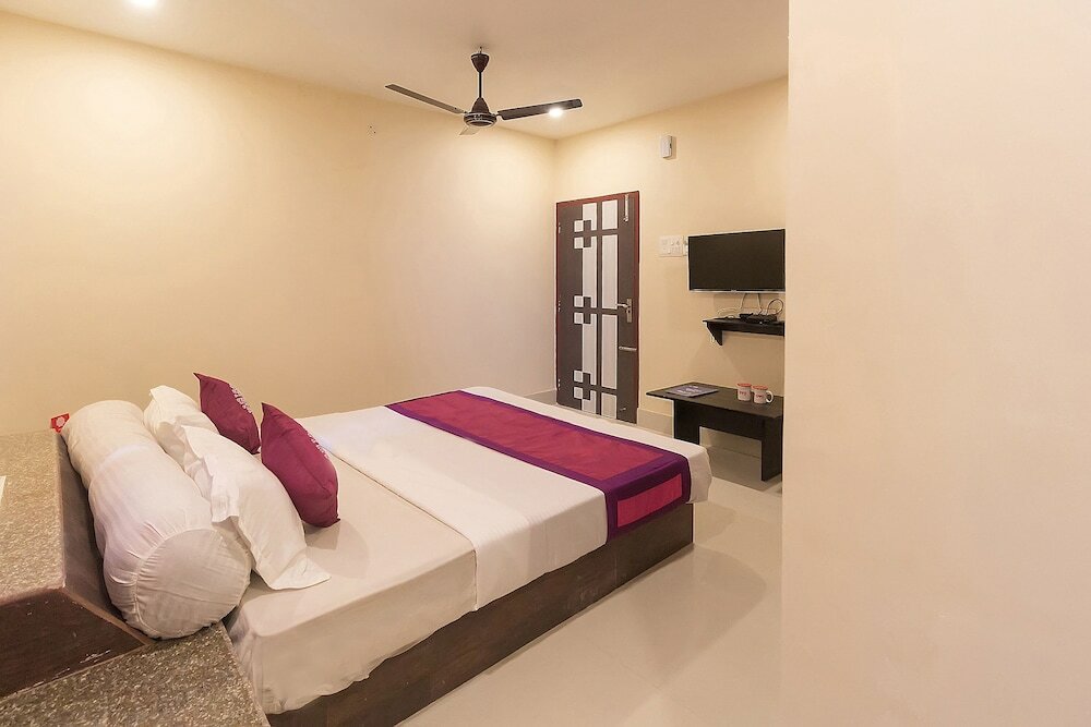 Фото Hotel Om Regency