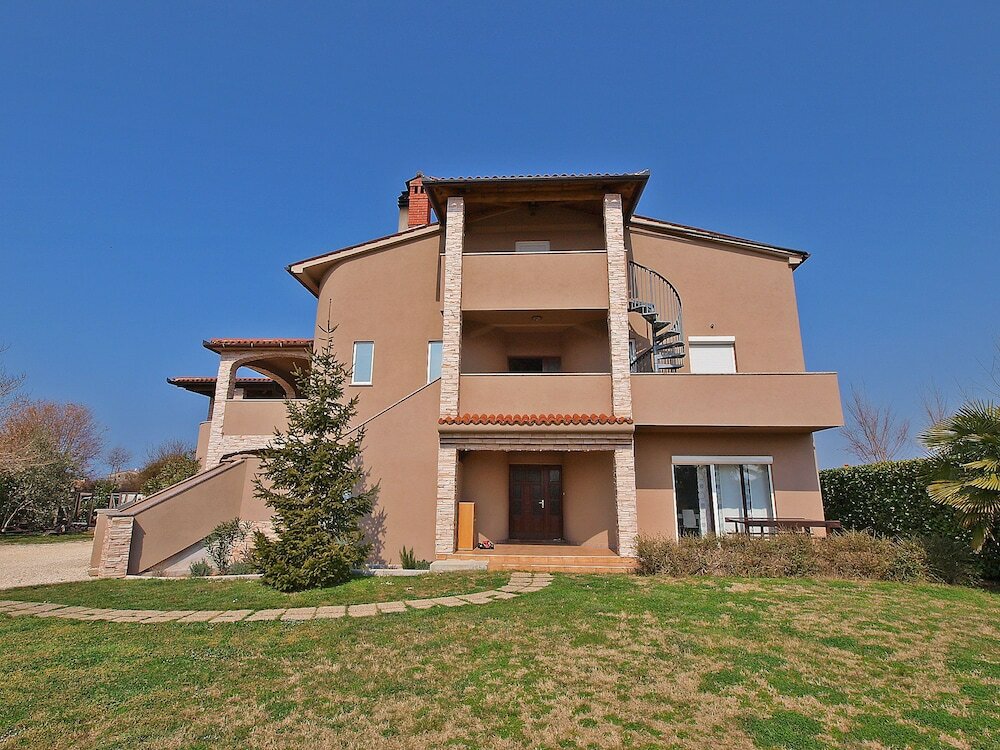 Фото Apartments Dusanka 799