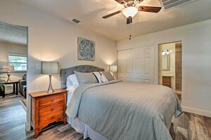 Walkable Winter Garden Bungalow: 3 Blocks to Dtwn (Florida, Orange County, Winter Garden), hotel