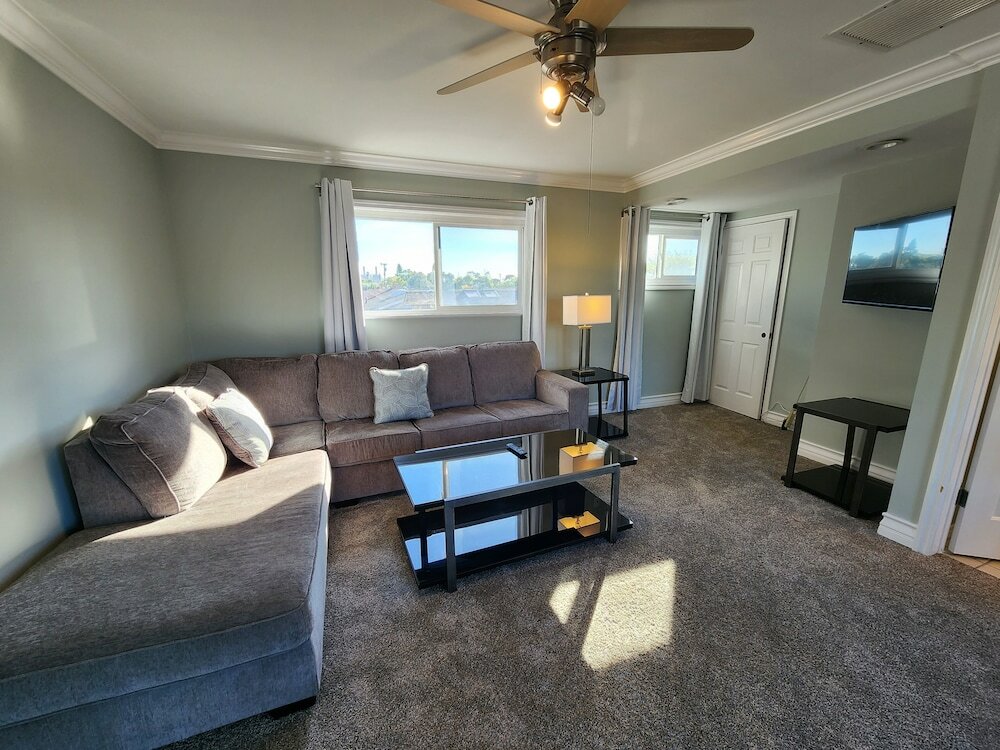 Фото Near the beach and central located