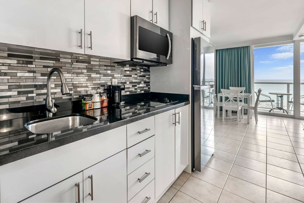 Фото Ramada Plaza by Wyndham Marco Polo Beach Resort