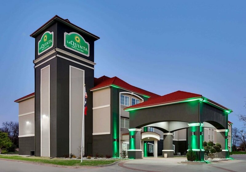 Гостиница La Quinta Inn & Suites by Wyndham Sulphur Springs