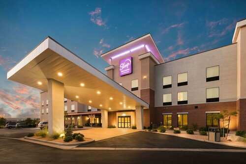 Гостиница Sleep Inn & Suites Hurricane Zion Park Area в Херрикене