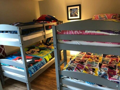 Апартаменты 6150 Sandcrest · New! Walk to Universal. Sleep 9. Near Disney в Орландо