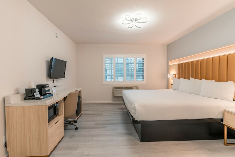 Фото Inn on Broadway